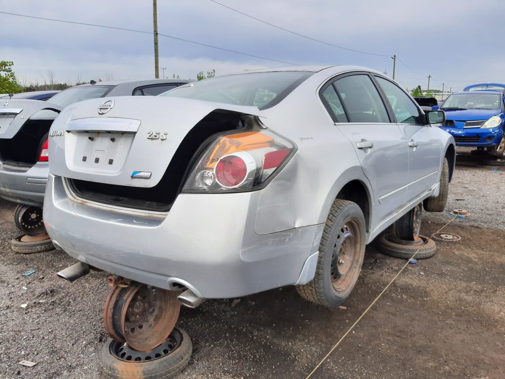 NISSAN ALTIMA 2010