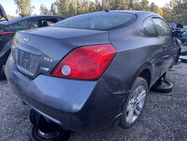 NISSAN ALTIMA 2010