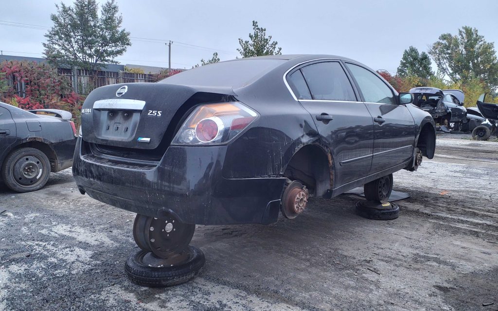 NISSAN ALTIMA 2010