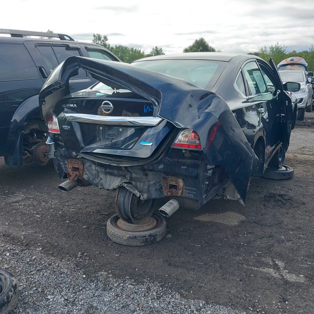 NISSAN ALTIMA 2015