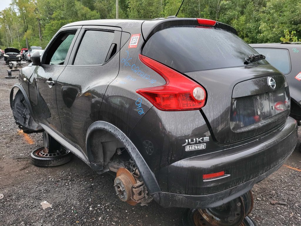 NISSAN JUKE 2012