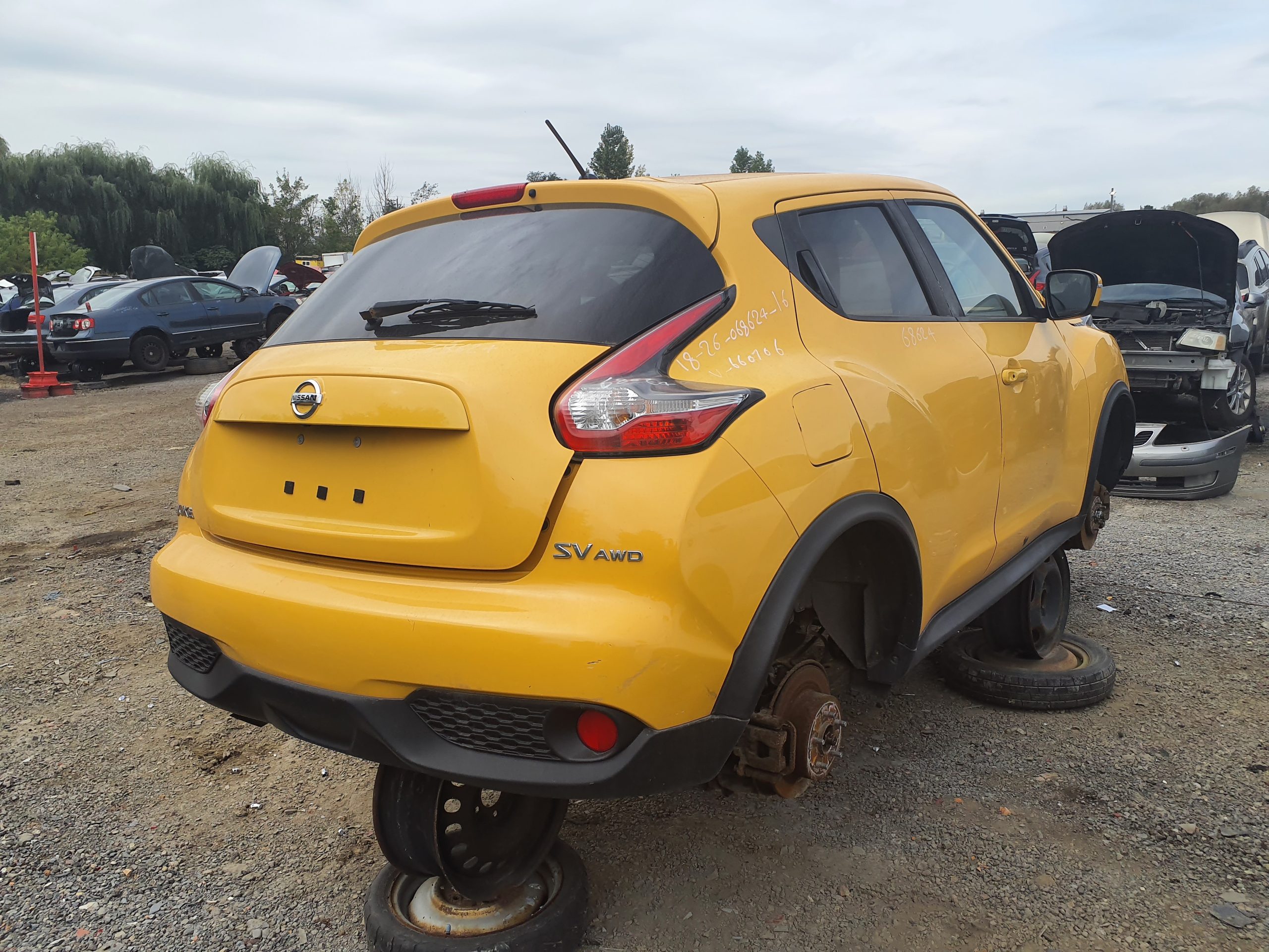 NISSAN JUKE 2016