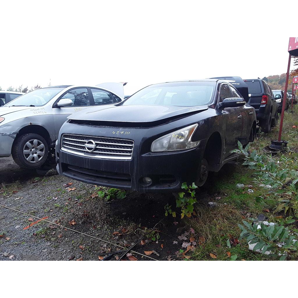 NISSAN MAXIMA 2010