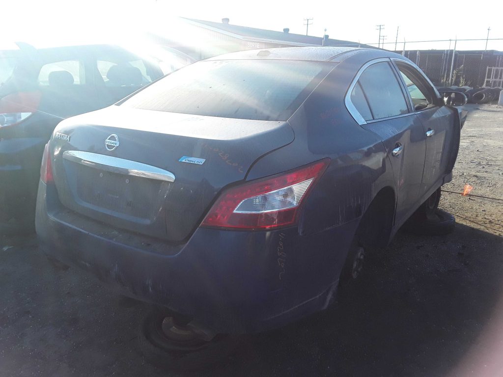 NISSAN MAXIMA 2011