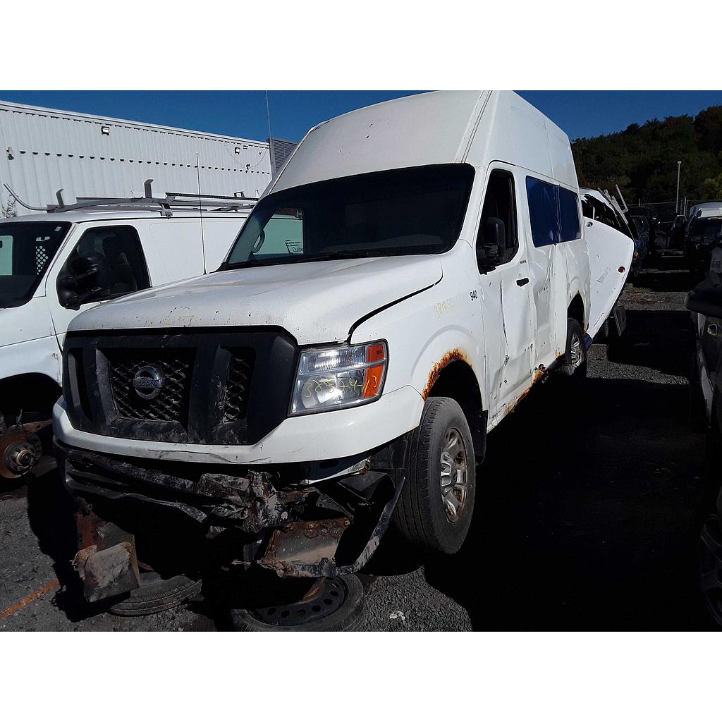 NISSAN NV 2013