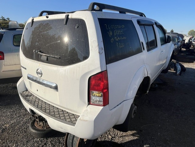 NISSAN PATHFINDER 2009
