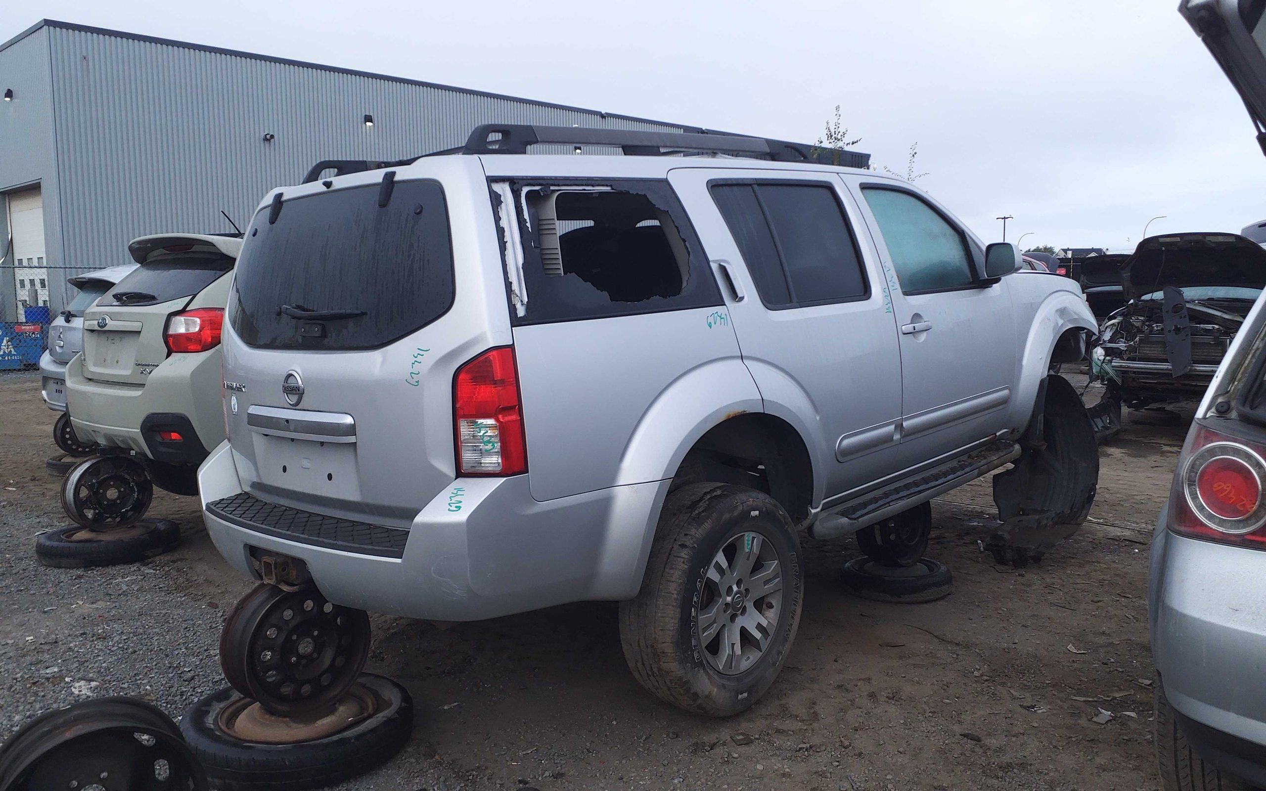 NISSAN PATHFINDER 2012