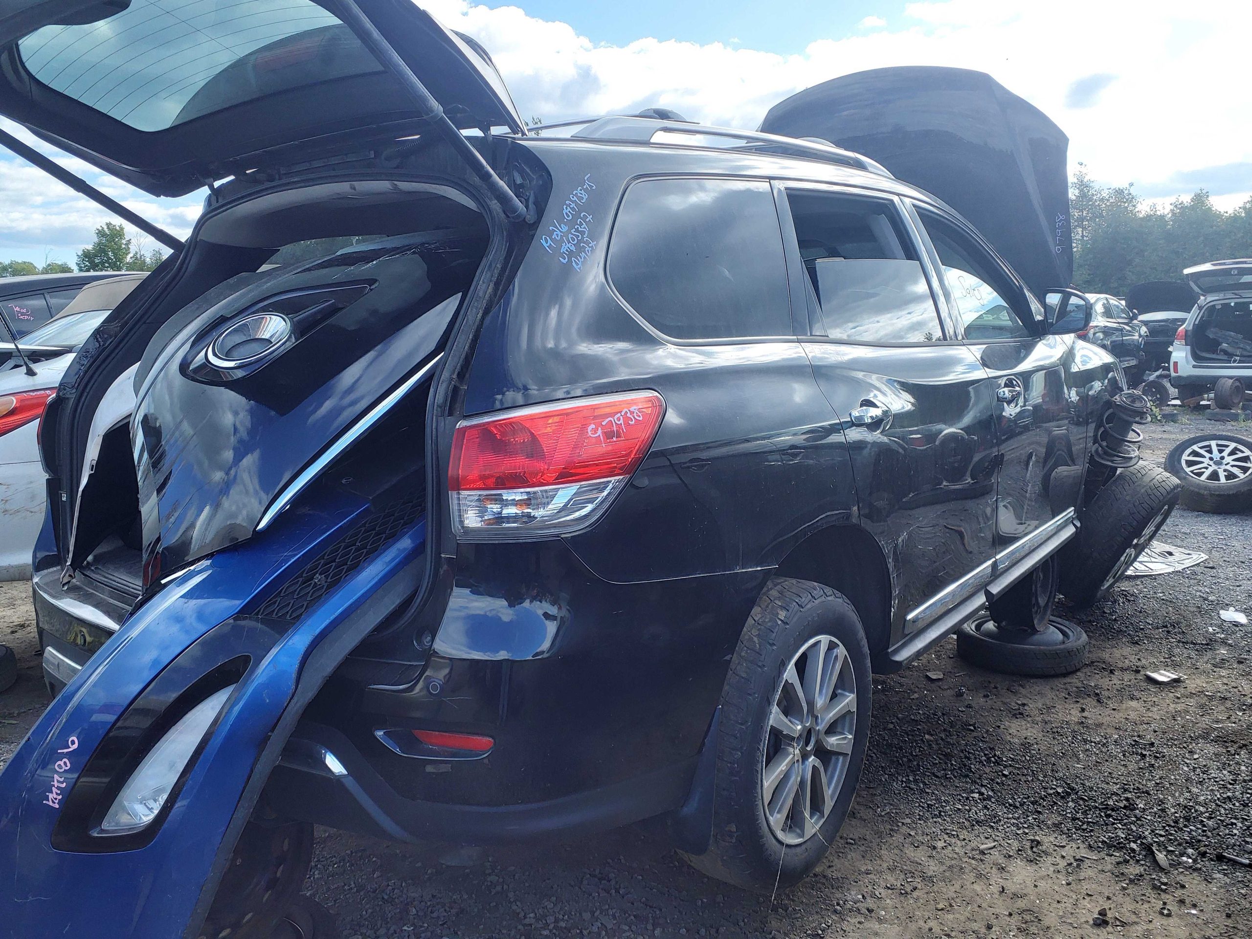 NISSAN PATHFINDER 2015