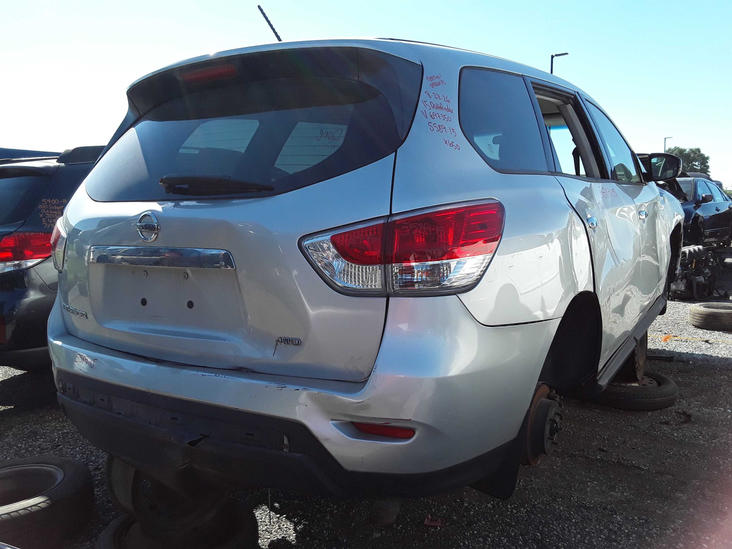 NISSAN PATHFINDER 2015