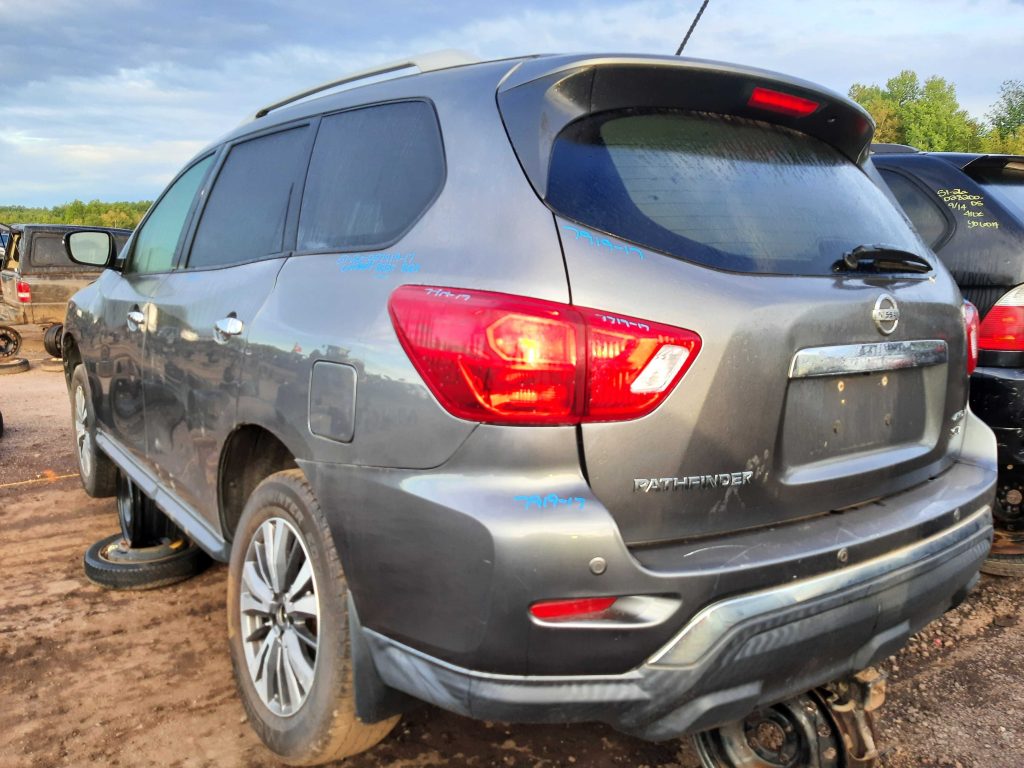 NISSAN PATHFINDER 2017