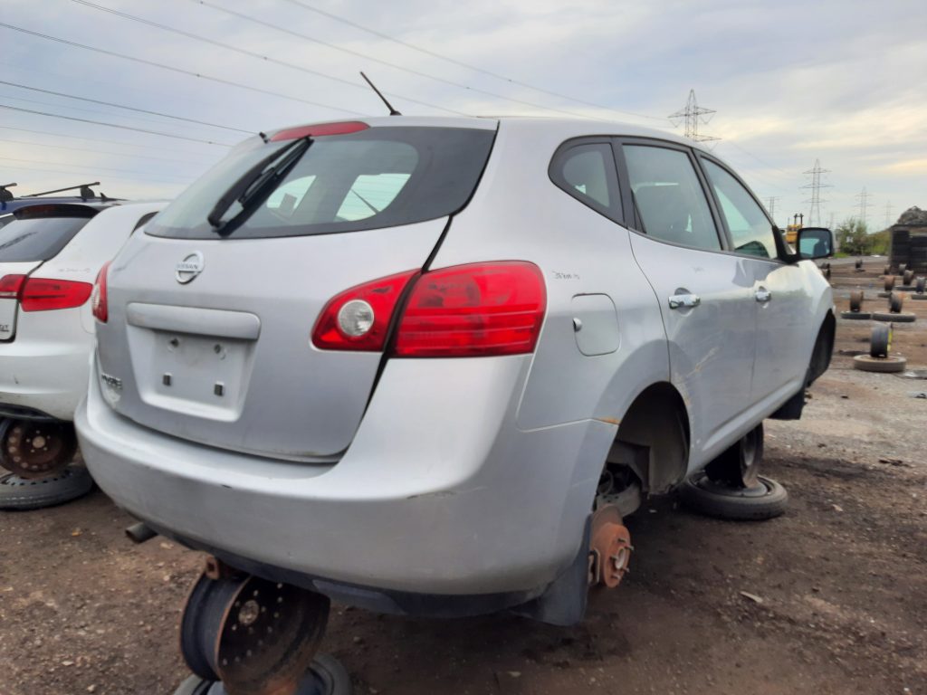NISSAN ROGUE 2010