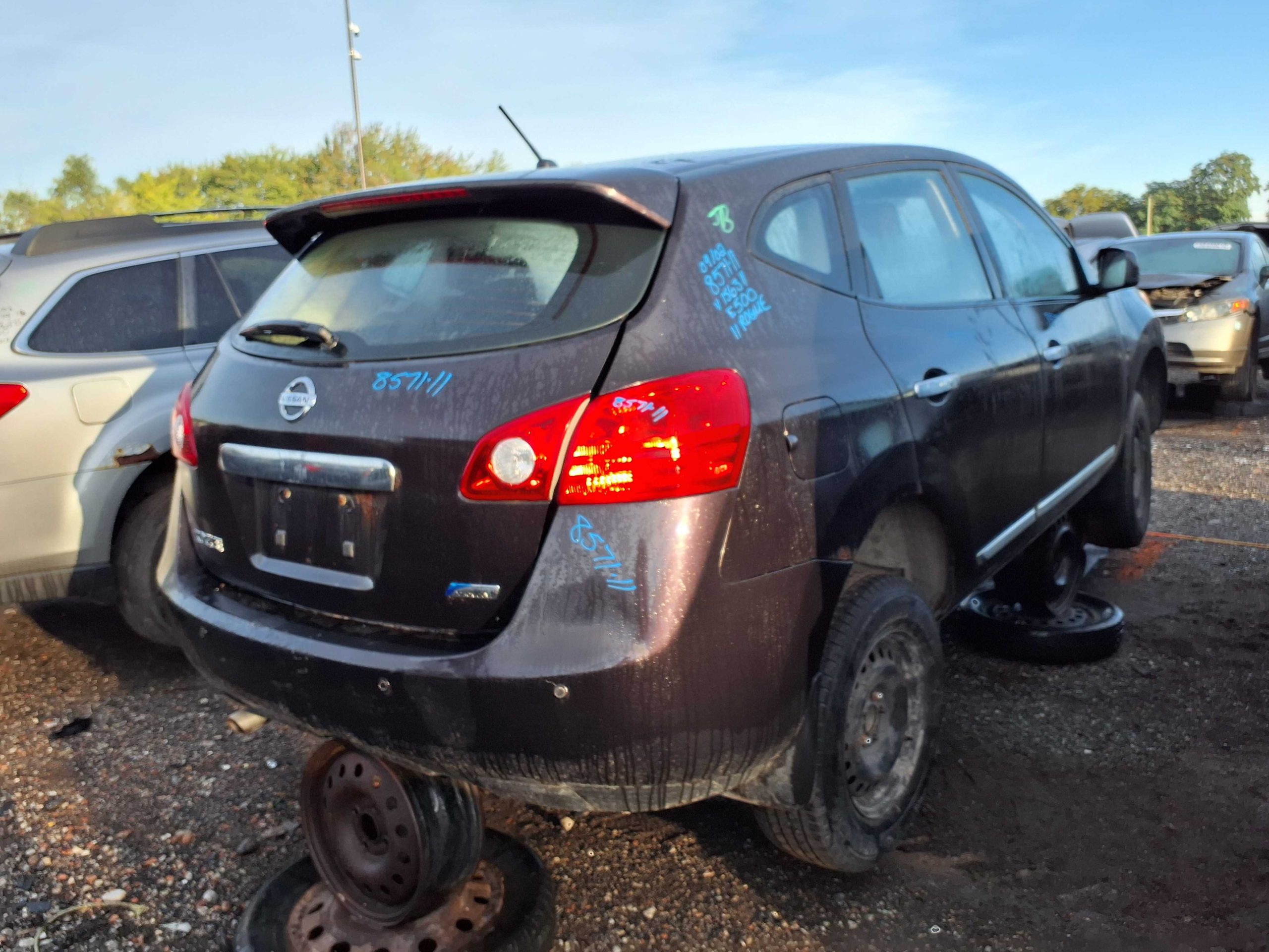 NISSAN ROGUE 2011