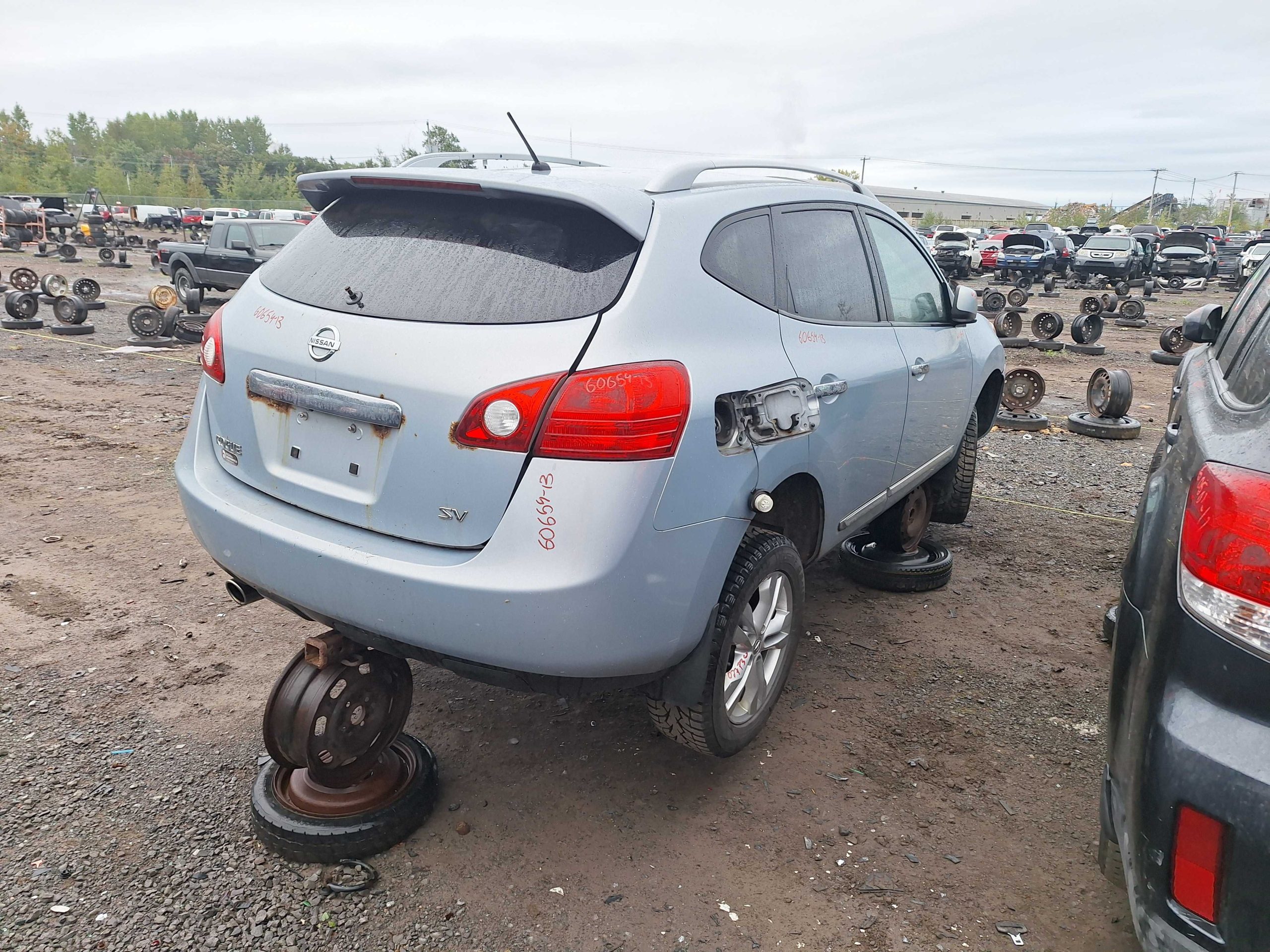 NISSAN ROGUE 2013