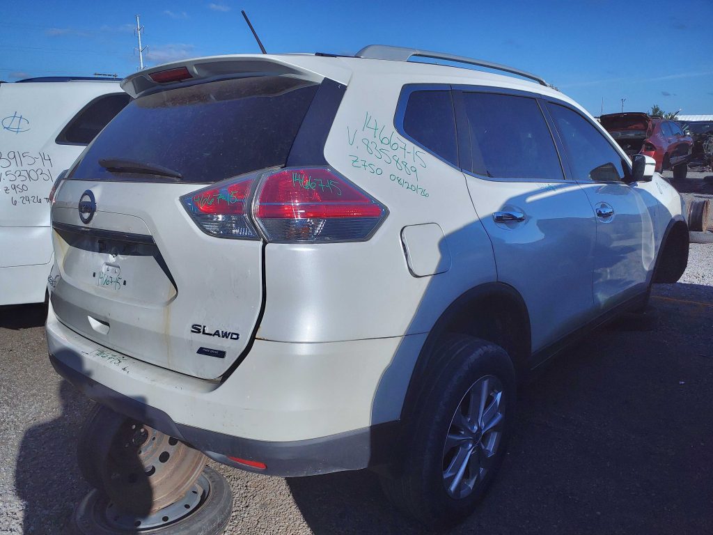 NISSAN ROGUE 2015