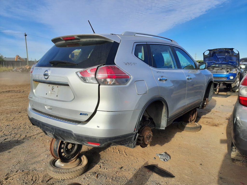 NISSAN ROGUE 2015