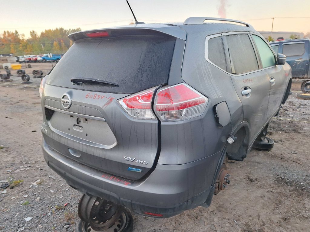 NISSAN ROGUE 2015