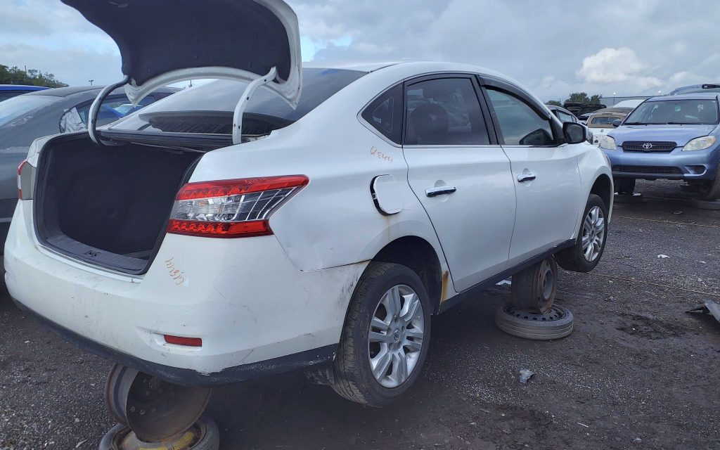 NISSAN SENTRA 2013
