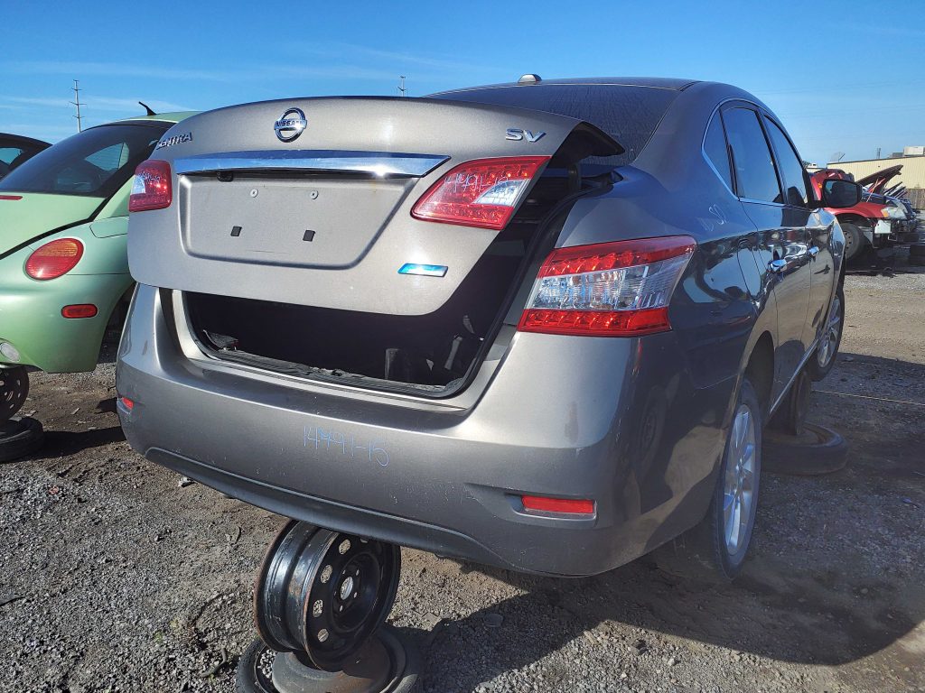 NISSAN SENTRA 2015