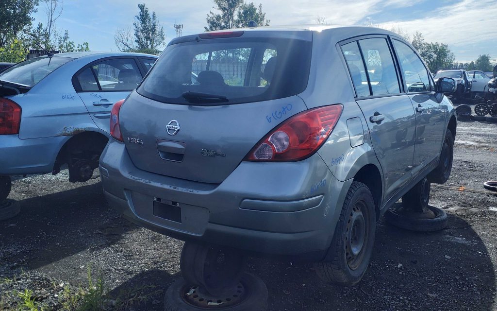 NISSAN VERSA 2009