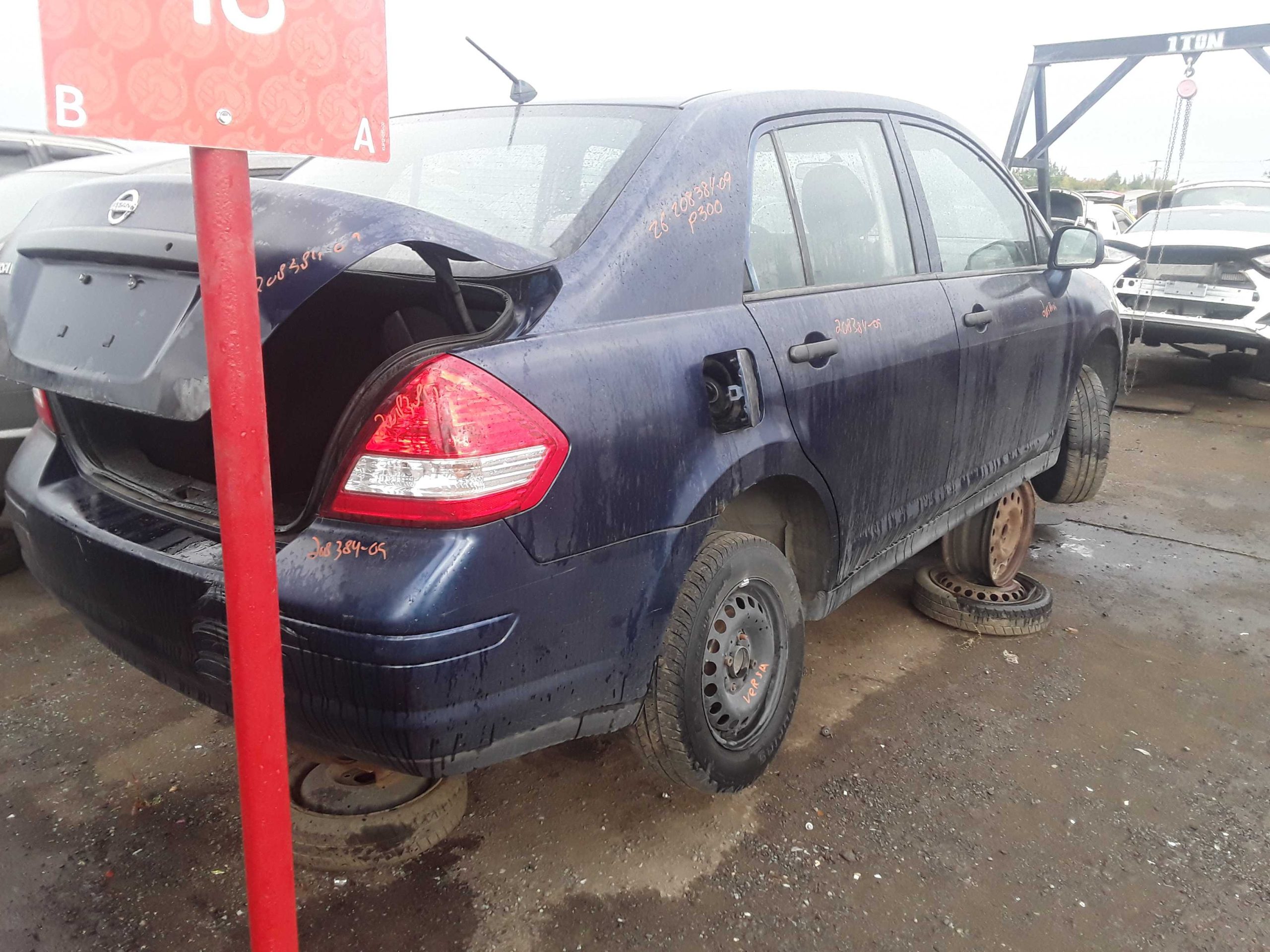 NISSAN VERSA 2009