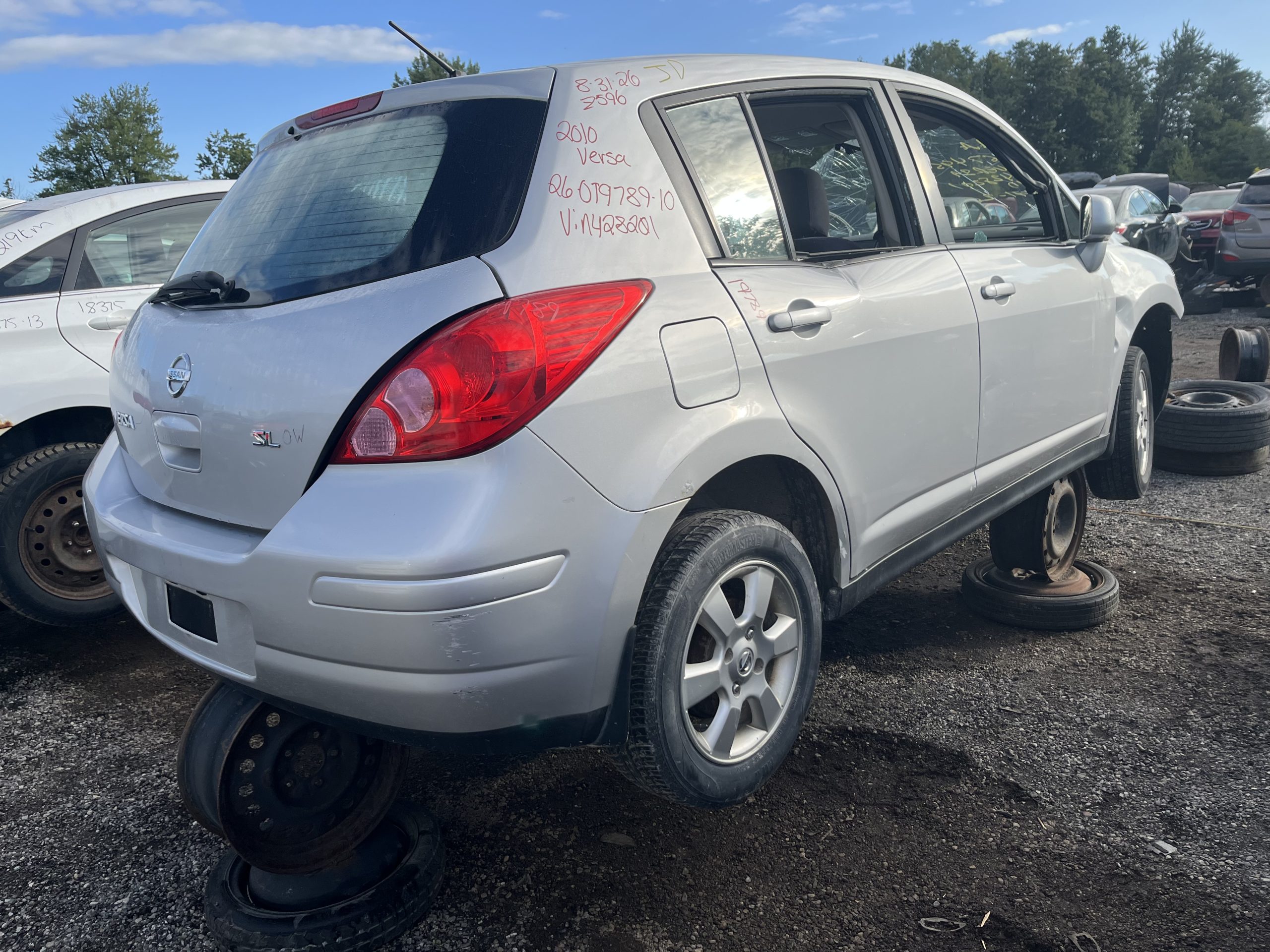 NISSAN VERSA 2010