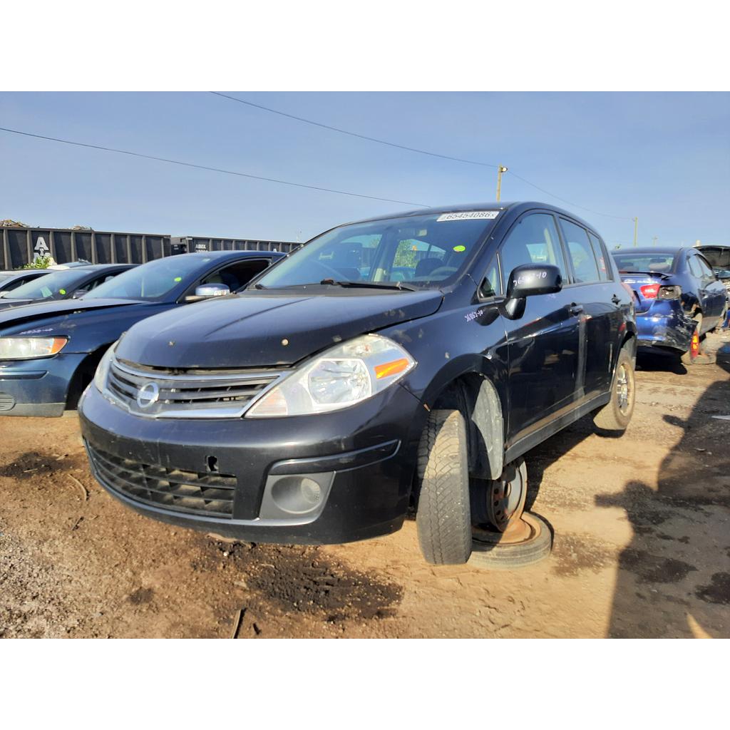 NISSAN VERSA 2010