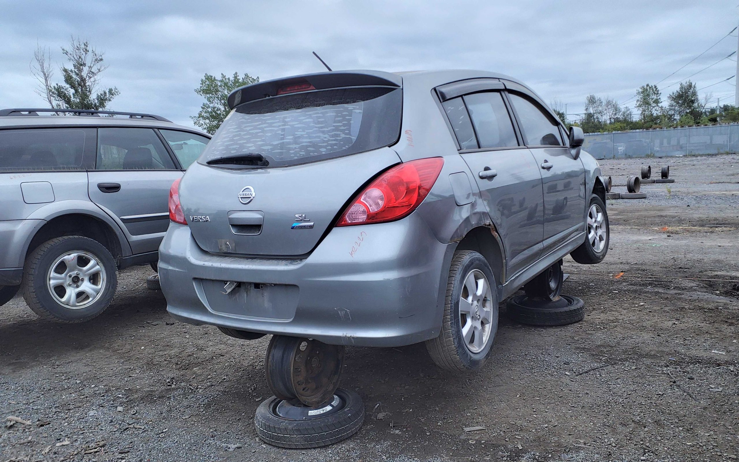 NISSAN VERSA 2010