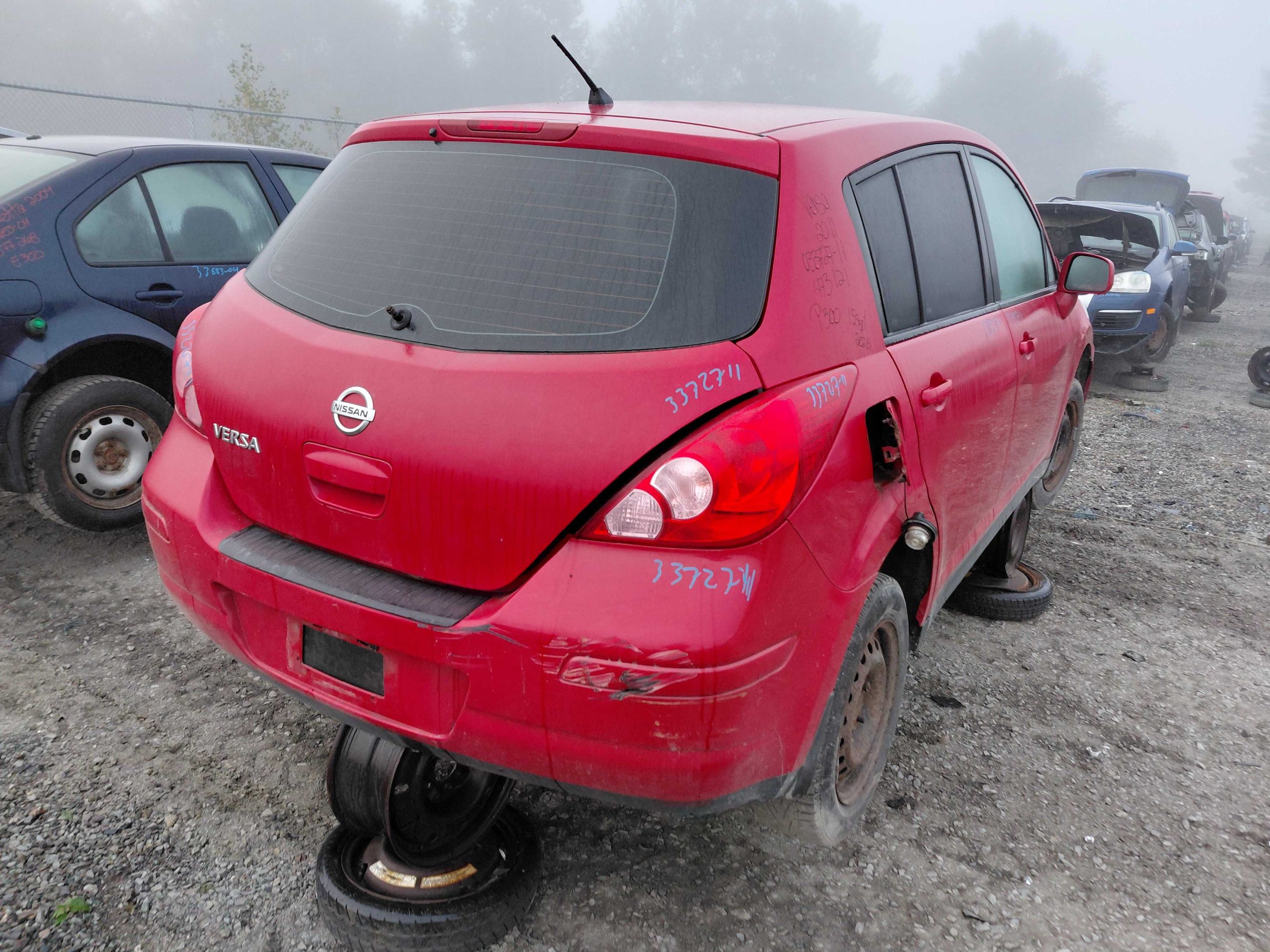 NISSAN VERSA 2011