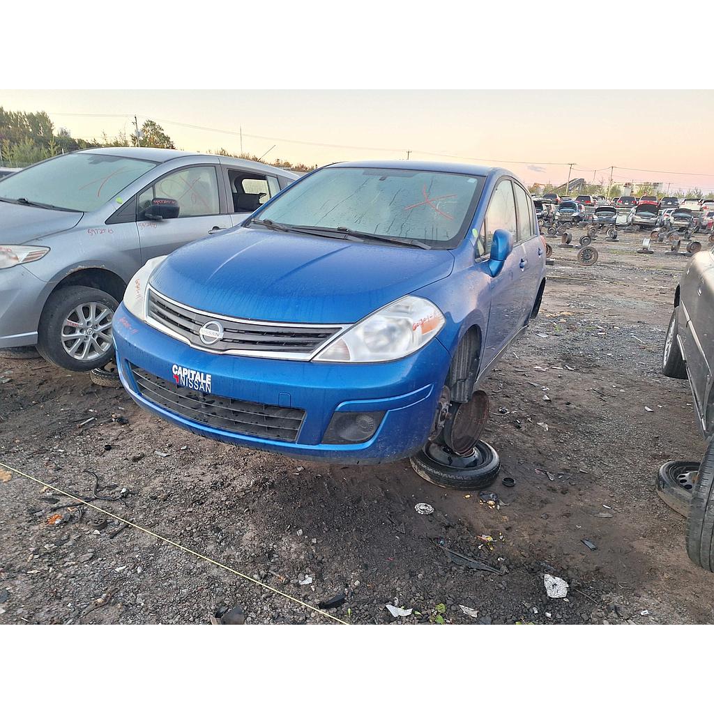 NISSAN VERSA 2011