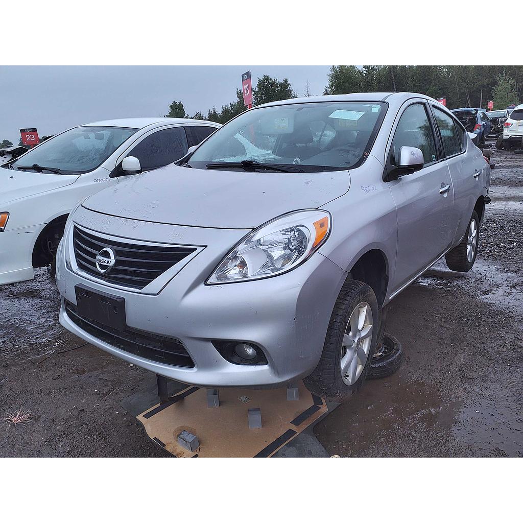 NISSAN VERSA 2012