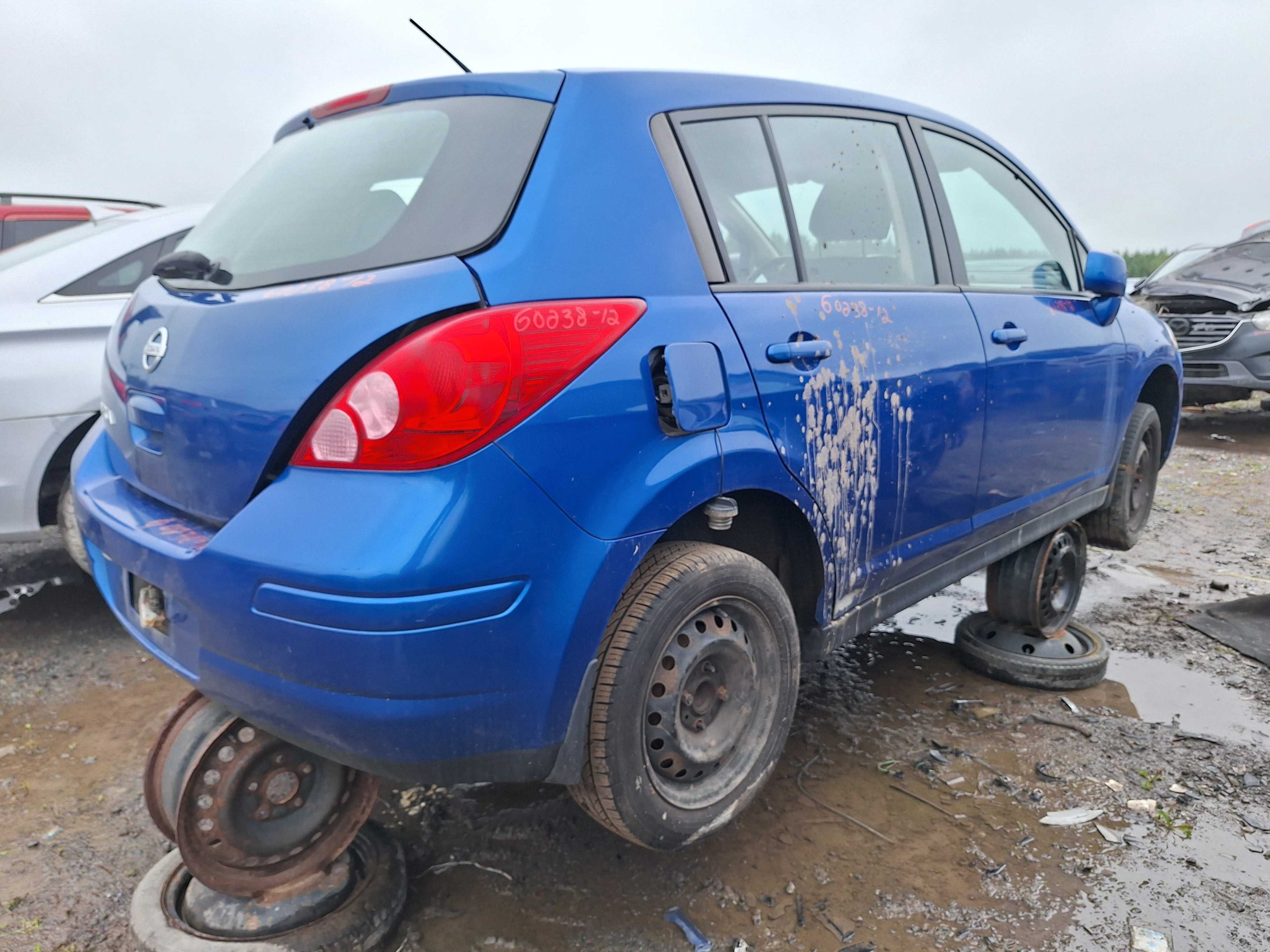 NISSAN VERSA 2012