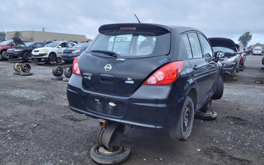 NISSAN VERSA 2012