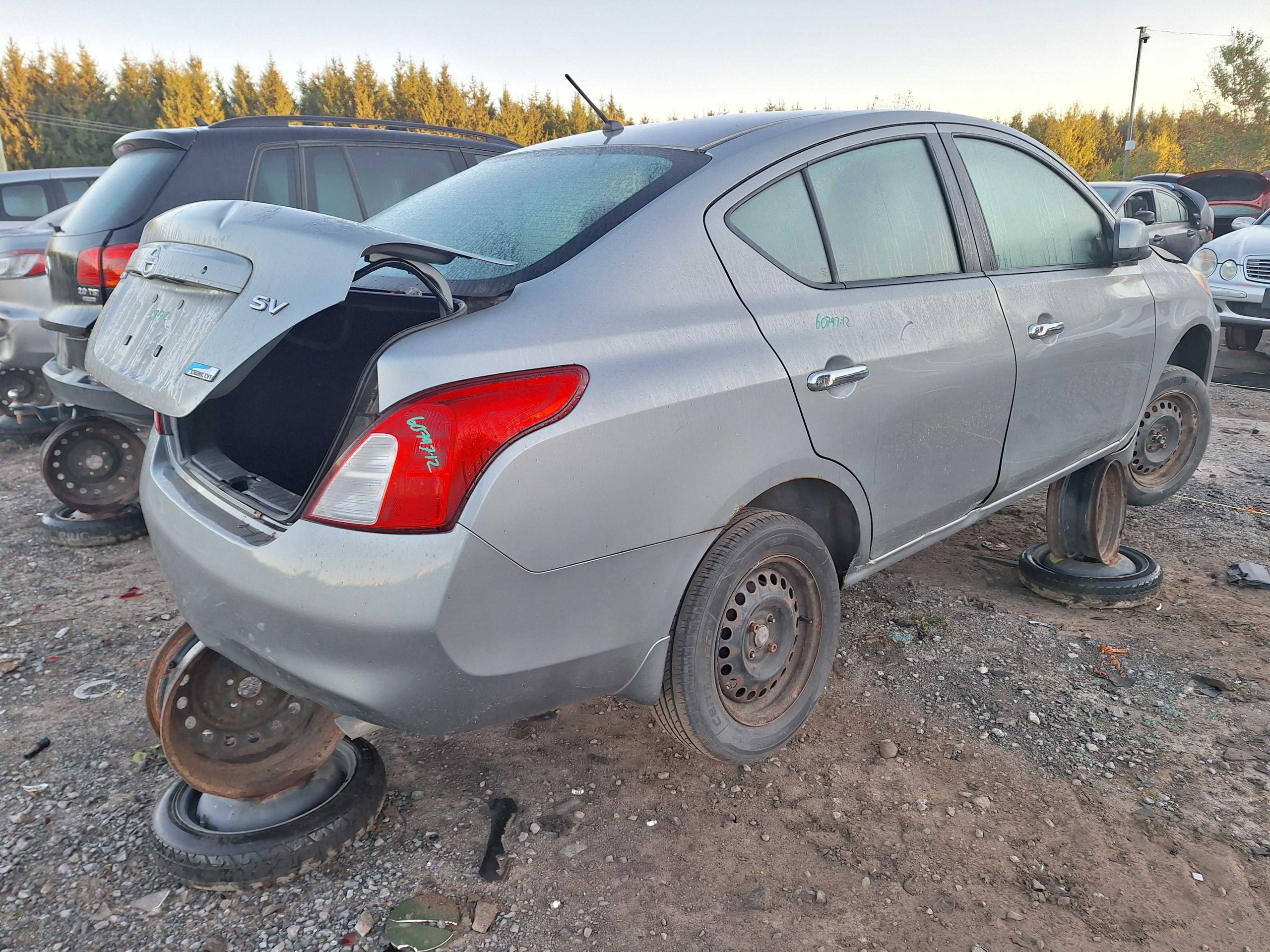 NISSAN VERSA 2012