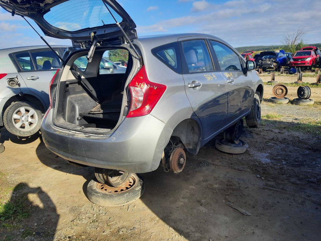 NISSAN VERSA 2014