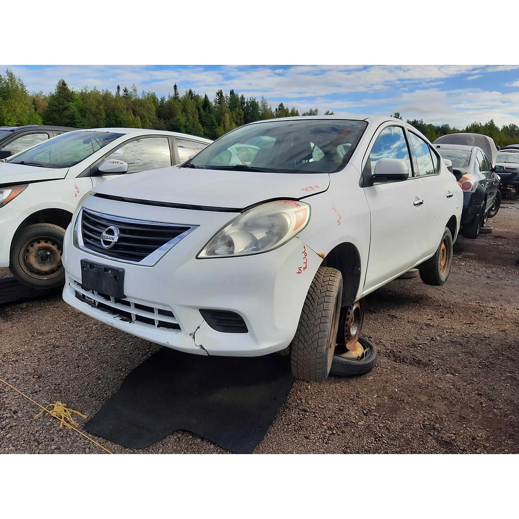 NISSAN VERSA 2014