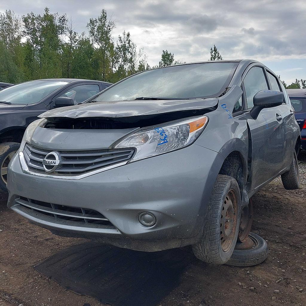 NISSAN VERSA 2015
