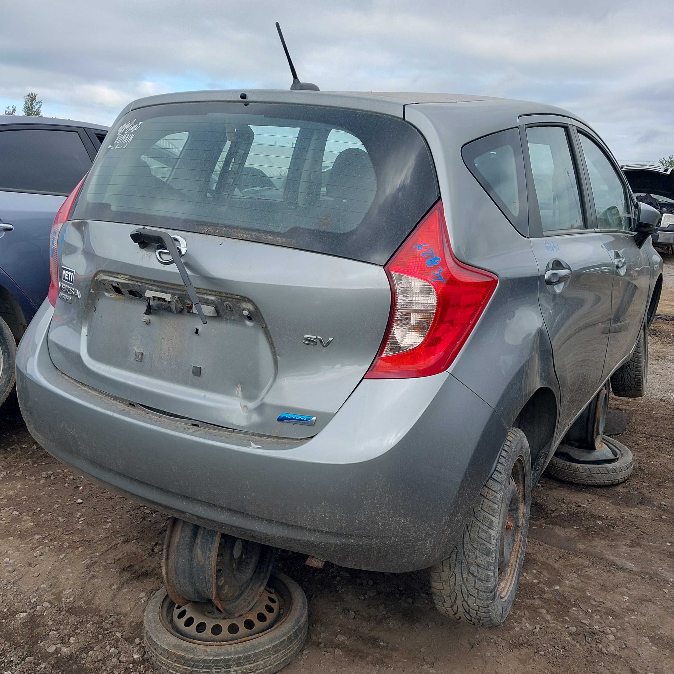 NISSAN VERSA 2015