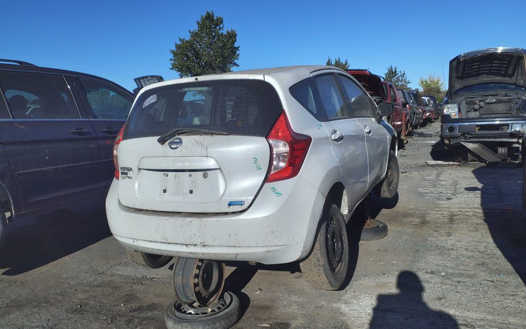 NISSAN VERSA 2015