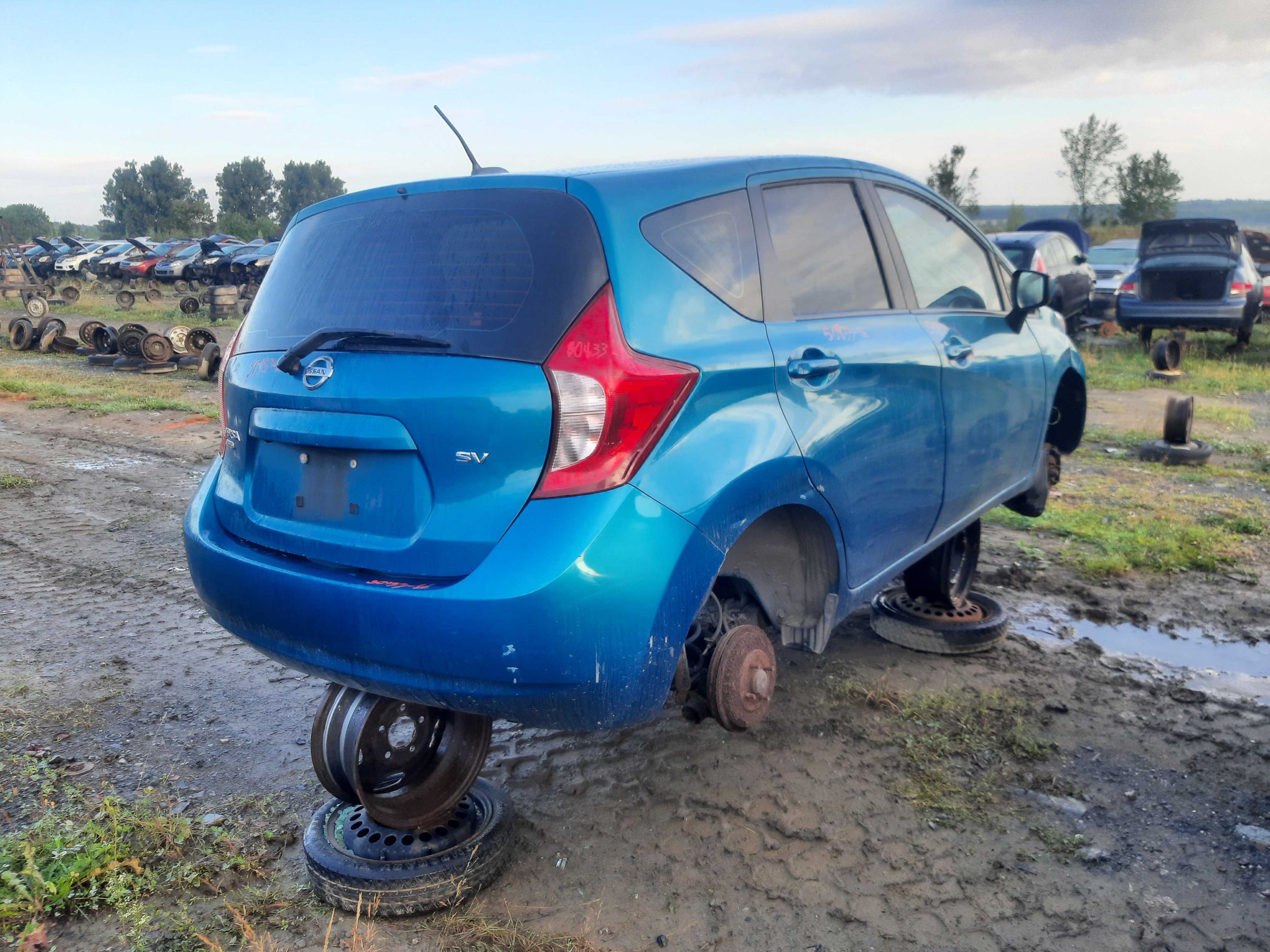 NISSAN VERSA 2016