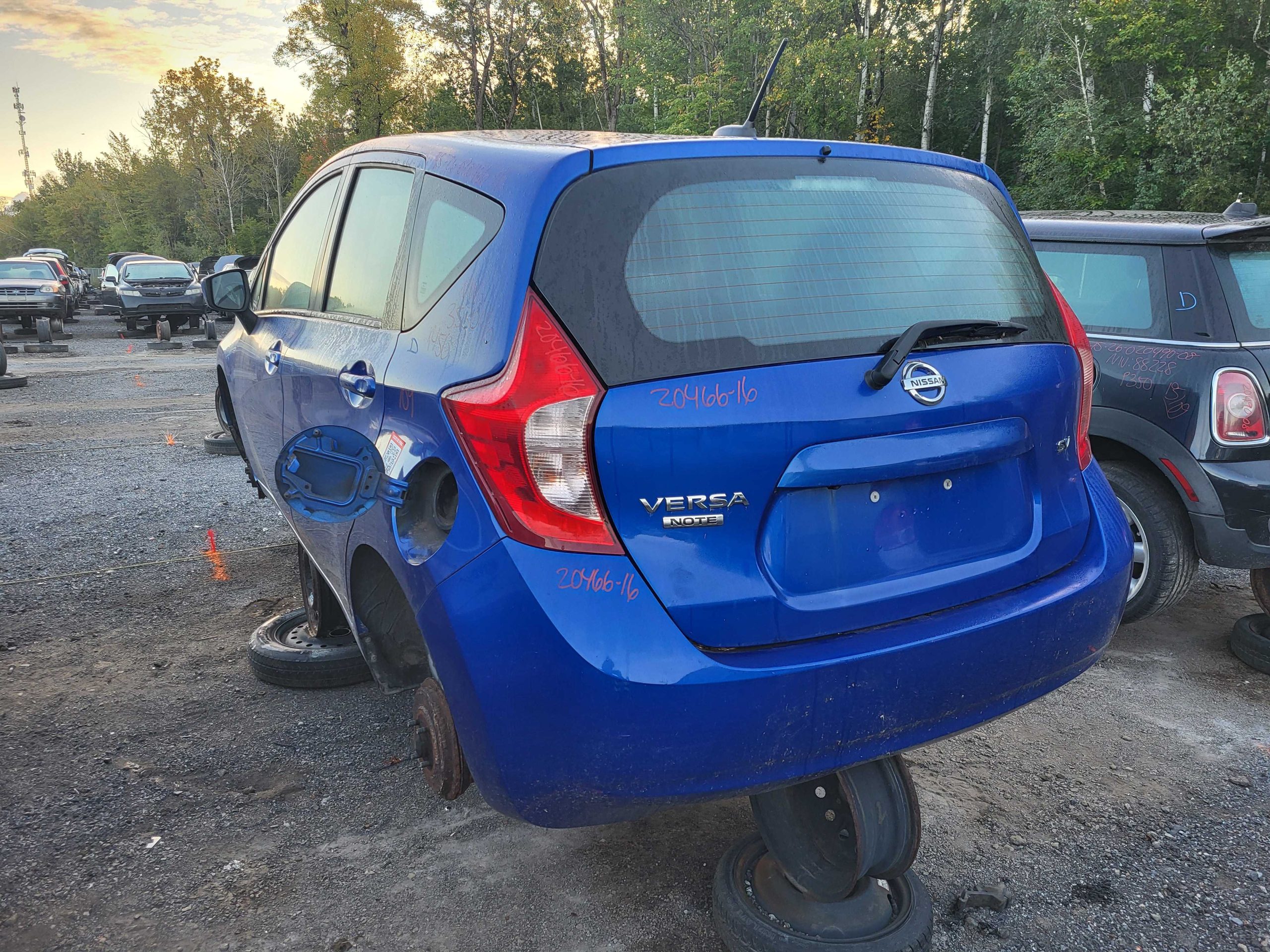 NISSAN VERSA 2016