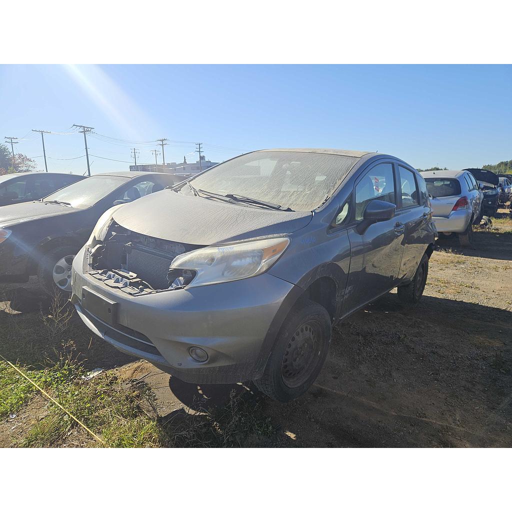 NISSAN VERSA 2016