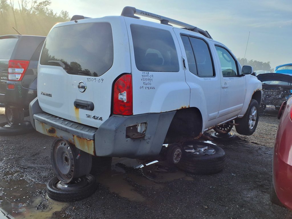NISSAN XTERRA 2009