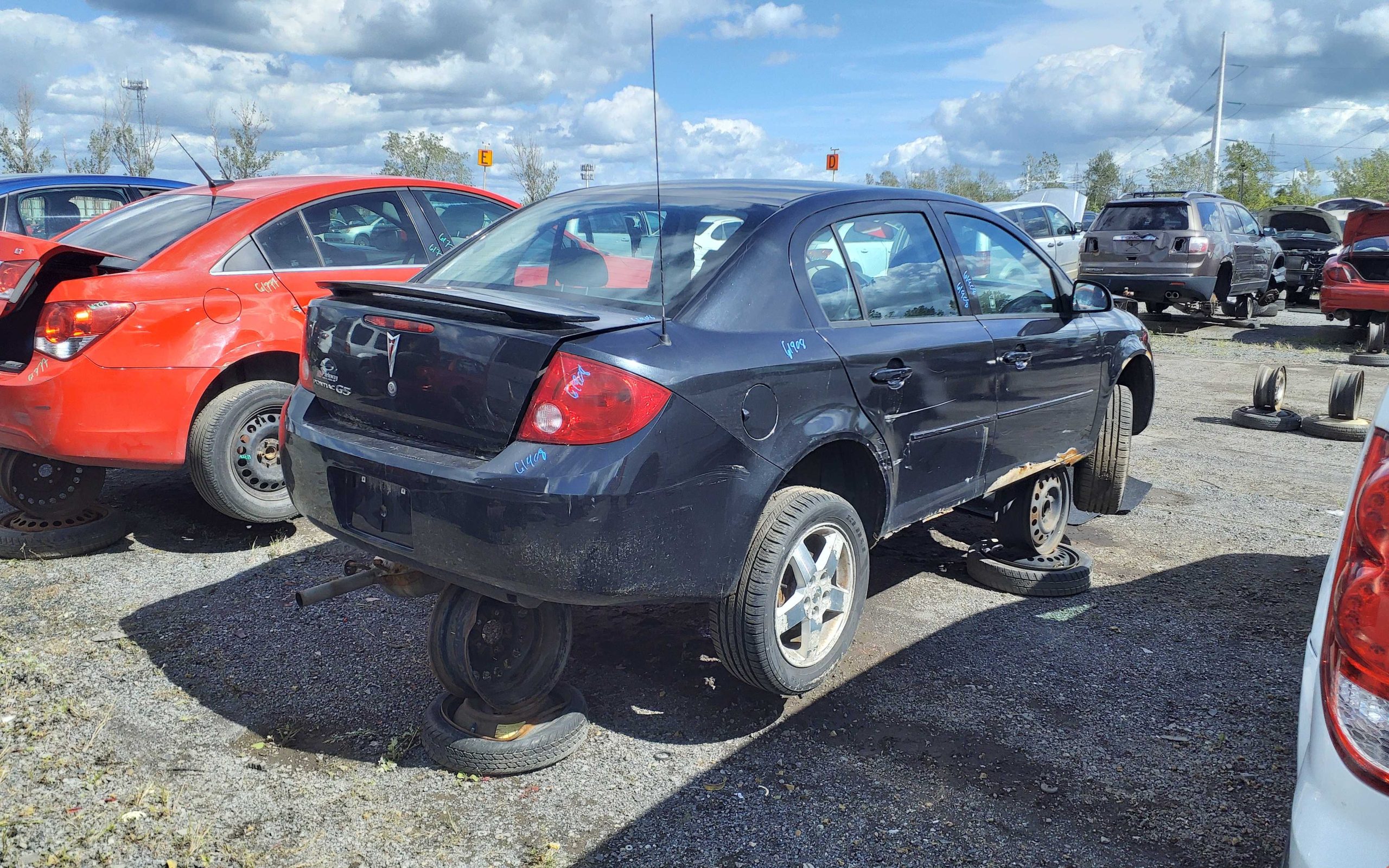 PONTIAC G5 2010