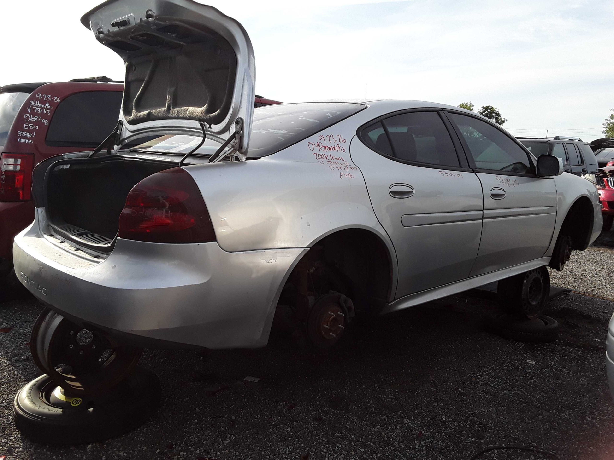 PONTIAC GRAND PRIX 2004