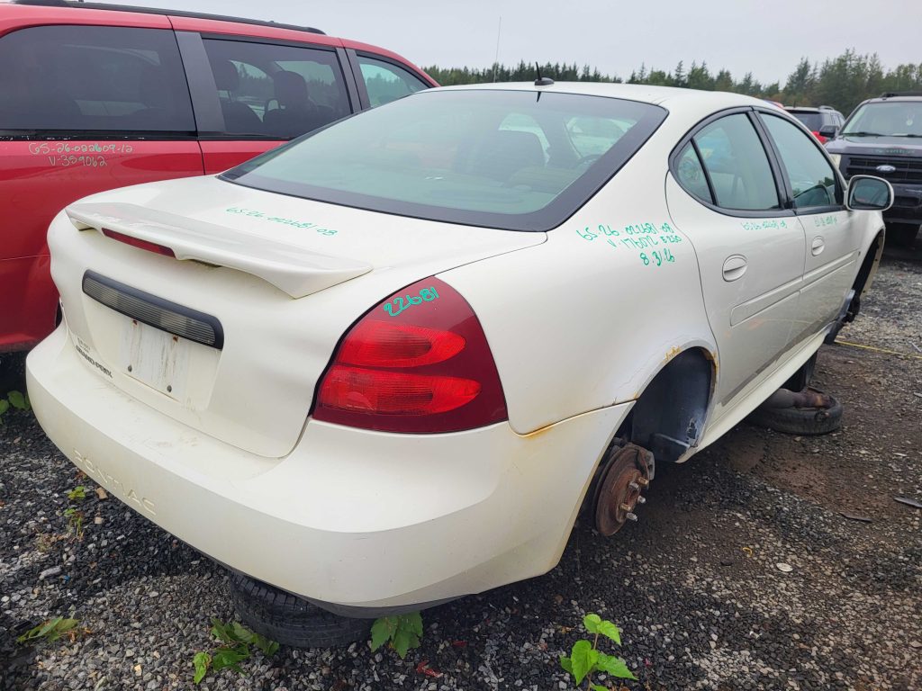 PONTIAC GRAND PRIX 2008