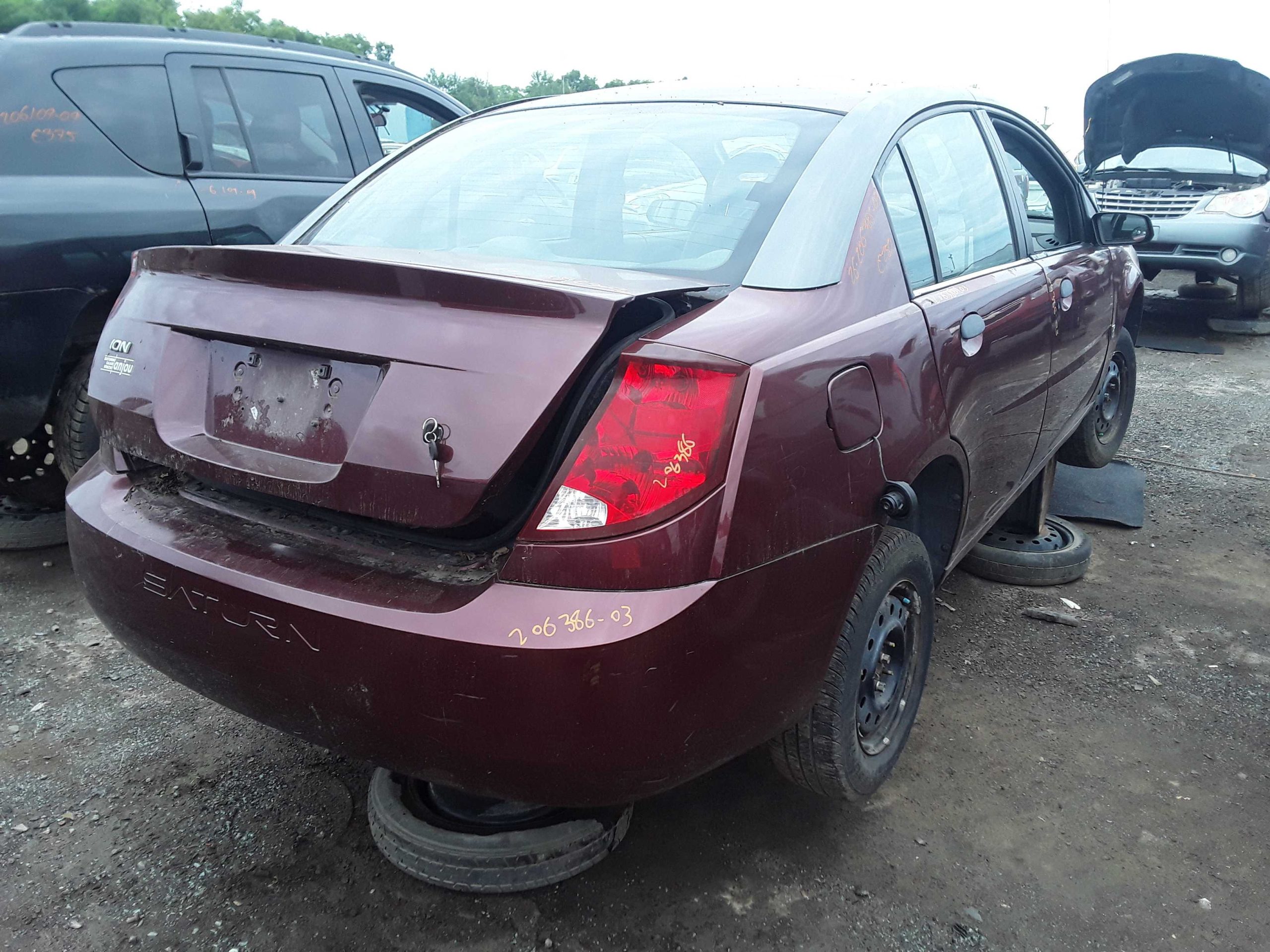 SATURN ION 2003