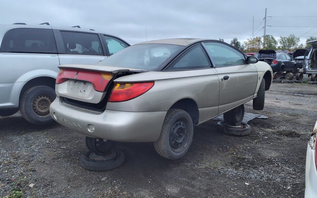SATURN SC 2002