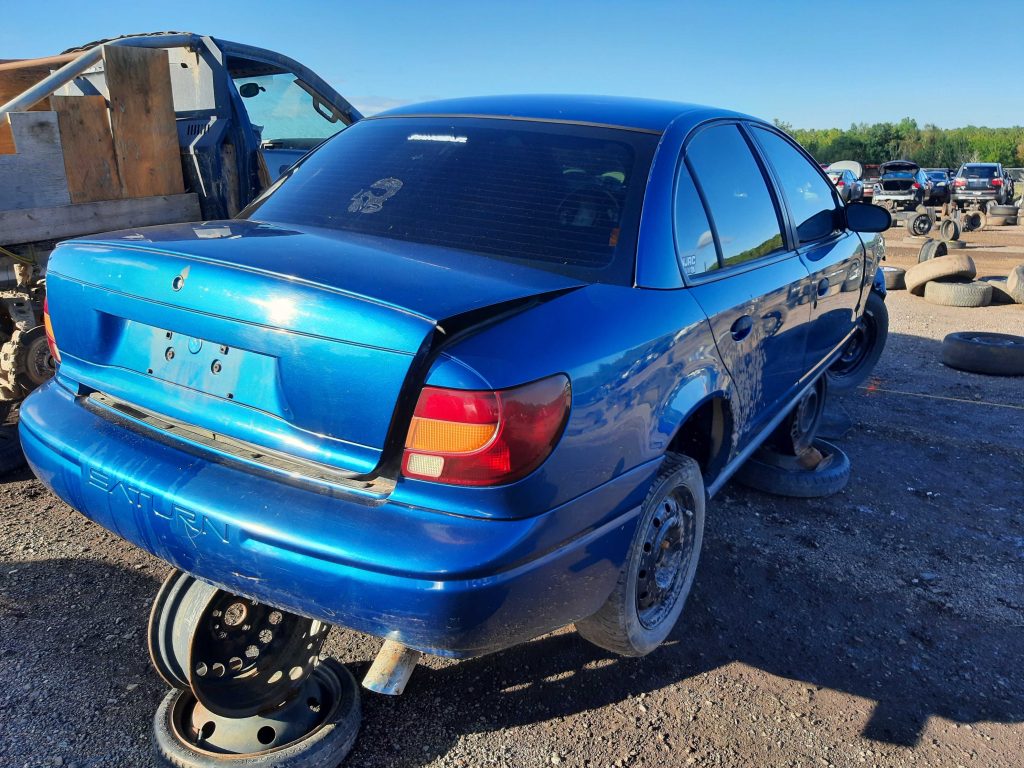 SATURN SL 2002