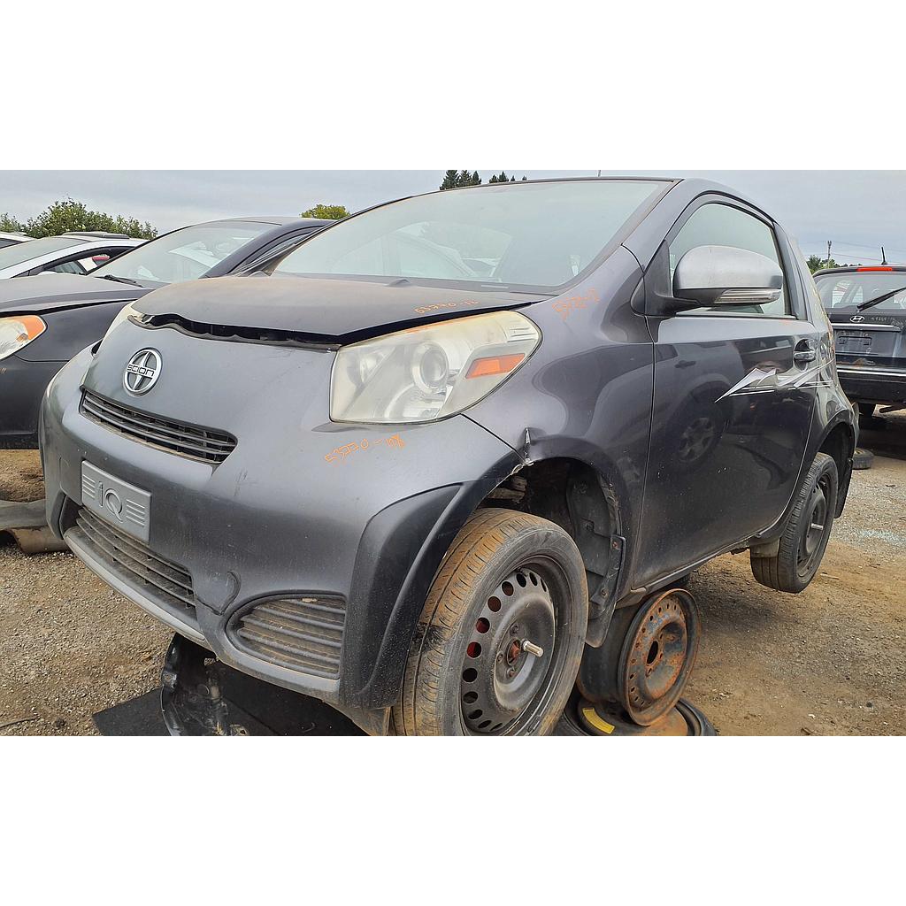 SCION IQ 2012