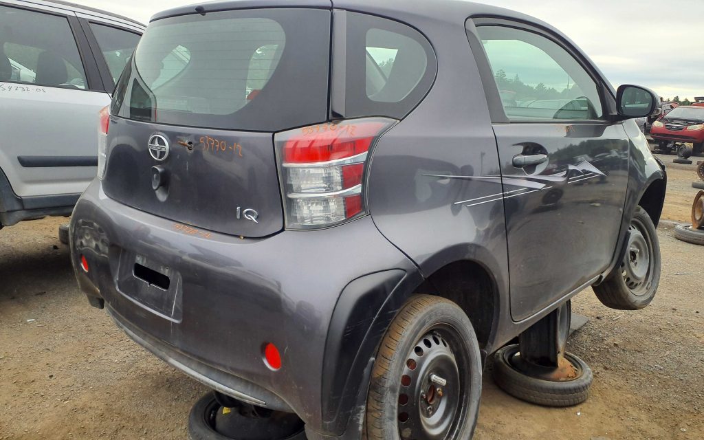 SCION IQ 2012